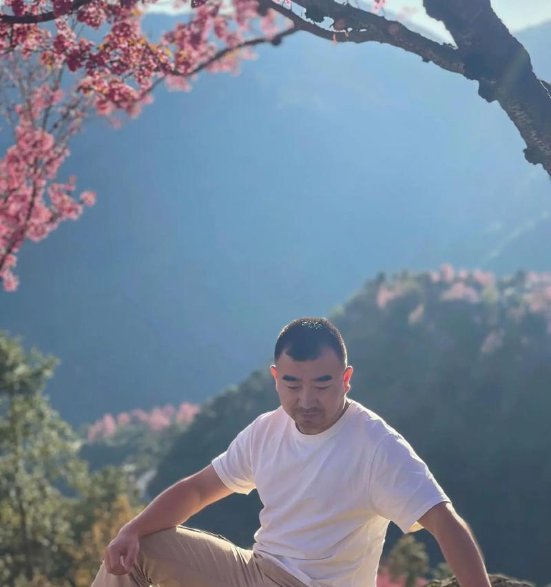 最美出装攻略男——樱花谷的风情与魅力（探寻男性最佳搭配，尽显樱花谷的浪漫气息）-第3张图片-游技攻略库